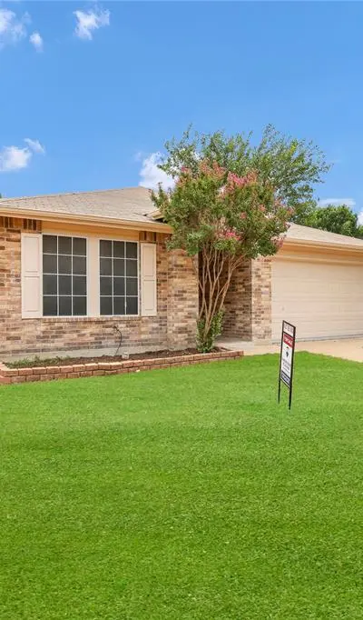 5132 Bedfordshire Drive, Fort Worth TX 76135 - Photo 4