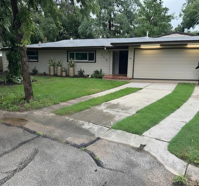 149 Parkwood Avenue, Arlington TX 76013