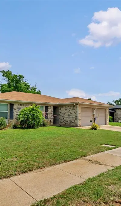 7625 Portman Avenue, Fort Worth TX 76112 - Photo 3