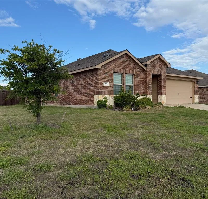 727 Meadow Creek Lane, Josephine TX 75189
