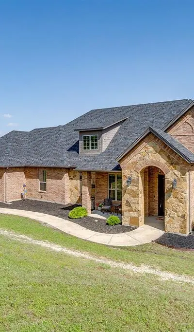 190 Ethan Drive, Hudson Oaks TX 76087 - Photo 3