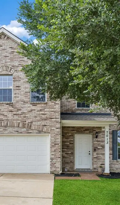 7013 Lindentree Lane, Fort Worth TX 76137