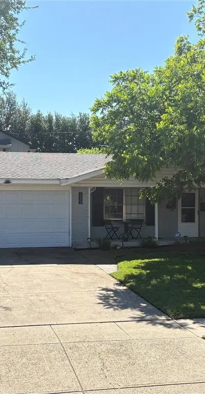 12404 Sunland Street, Dallas TX 75218 - Photo 2