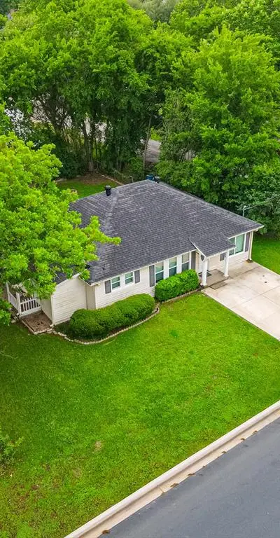 407 W 4th Street, Kaufman TX 75142 - Photo 2
