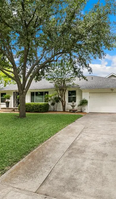 9907 Donegal Drive, Dallas TX 75218 - Photo 3