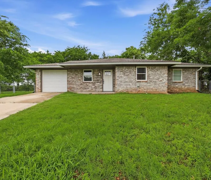 1701 Aster Street, Gainesville TX 76240