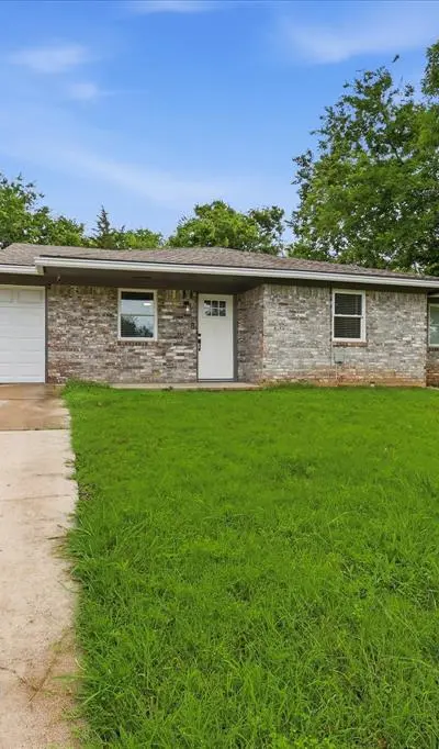 1701 Aster Street, Gainesville TX 76240 - Photo 2