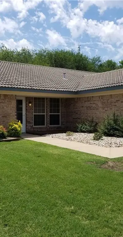 106 Iberis Court, Arlington TX 76018 - Photo 3