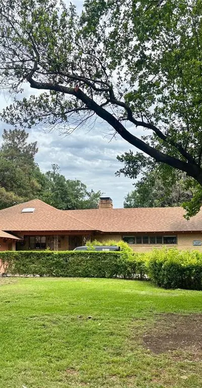 4422 Wildwood Road, Dallas TX 75209