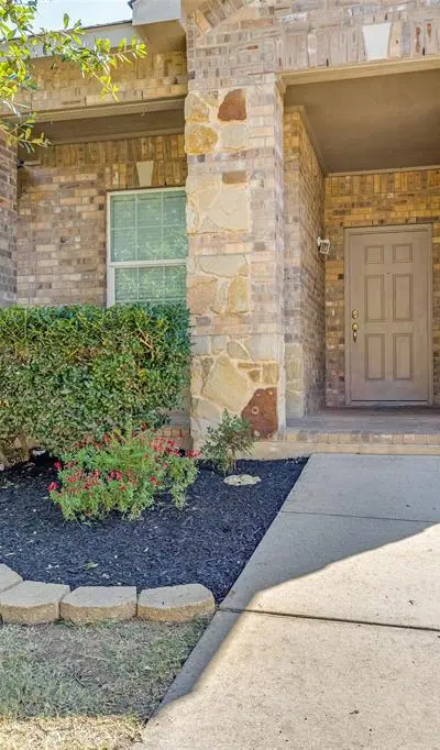 2208 Cavalry Drive, Fort Worth TX 76177 - Photo 2