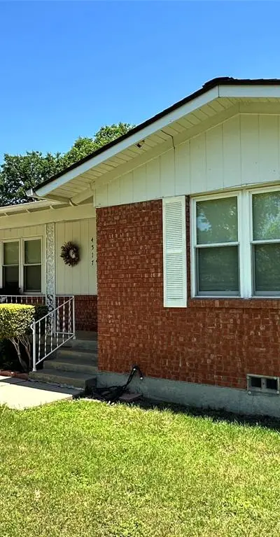 4517 Owendale Drive, Benbrook TX 76116 - Photo 2