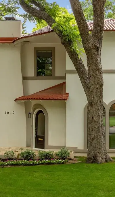2010 Mayflower Drive, Dallas TX 75208