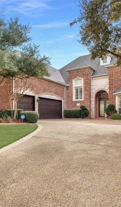 5048 Castle Creek Lane, Plano TX 75093 - Photo 2