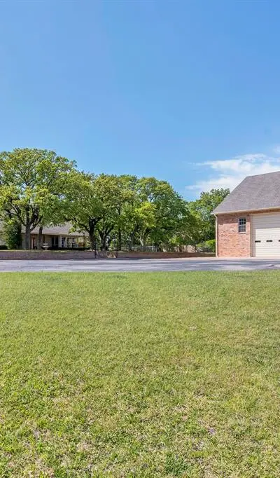 327 Saddle Club Road, Weatherford TX 76088
