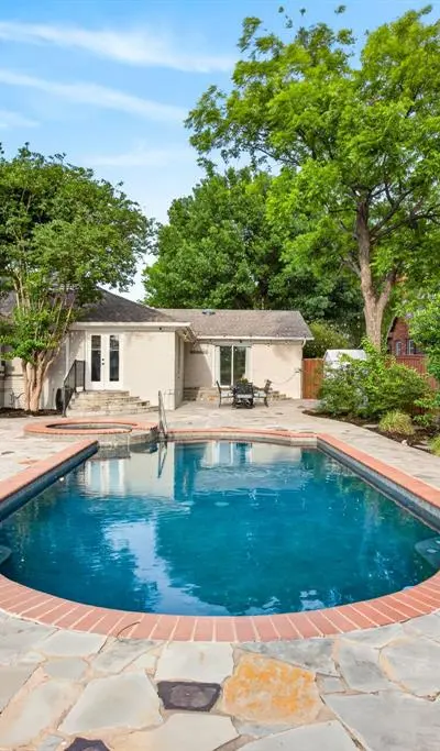2912 6th Avenue, Fort Worth TX 76110 - Photo 2