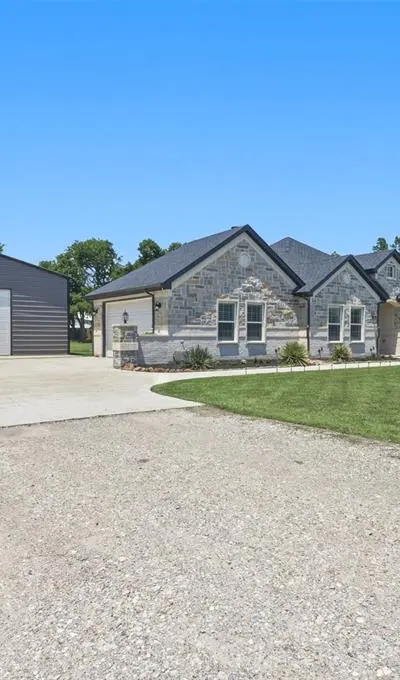 1501 Business Highway 121, Trenton TX 75490 - Photo 2
