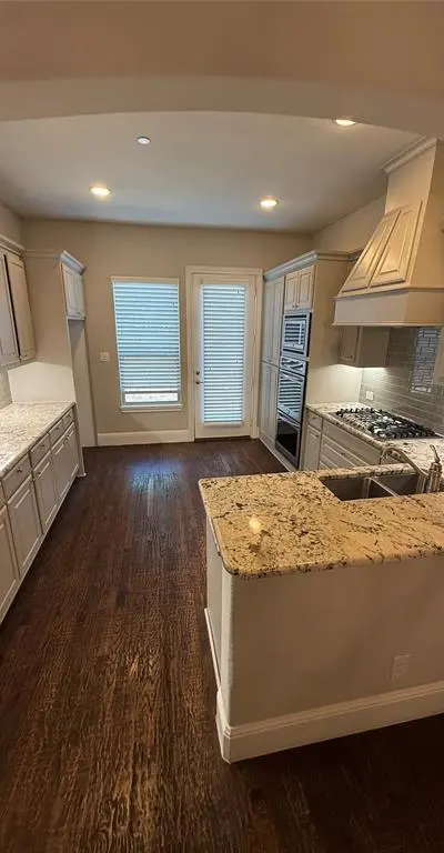 4229 Colton Drive, Carrollton TX 75010 - Photo 5