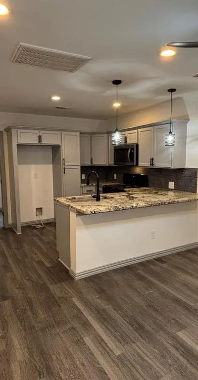 722 SE 11th Street, Grand Prairie TX 75051 - Photo 5
