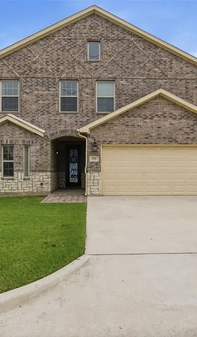 1505 Lakeview Drive, Grand Prairie TX 75051