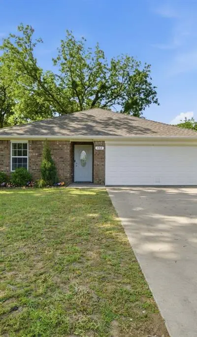 402 Robertson Street, Collinsville TX 76233 - Photo 2