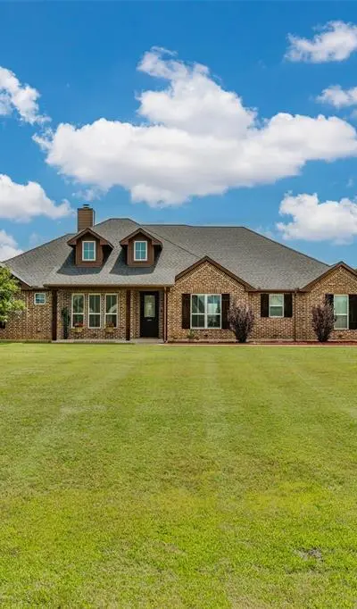 11210 Lakecrest Drive, Sanger TX 76266