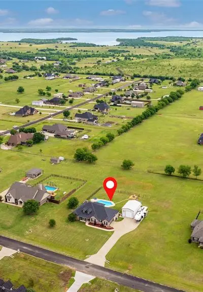 11210 Lakecrest Drive, Sanger TX 76266 - Photo 5