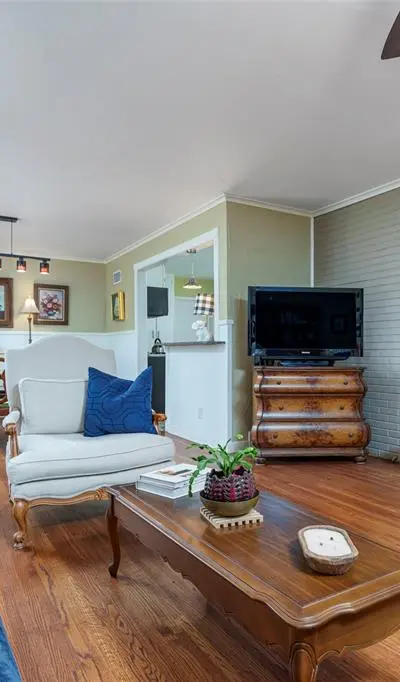 126 Varsity Circle, Arlington TX 76013 - Photo 4