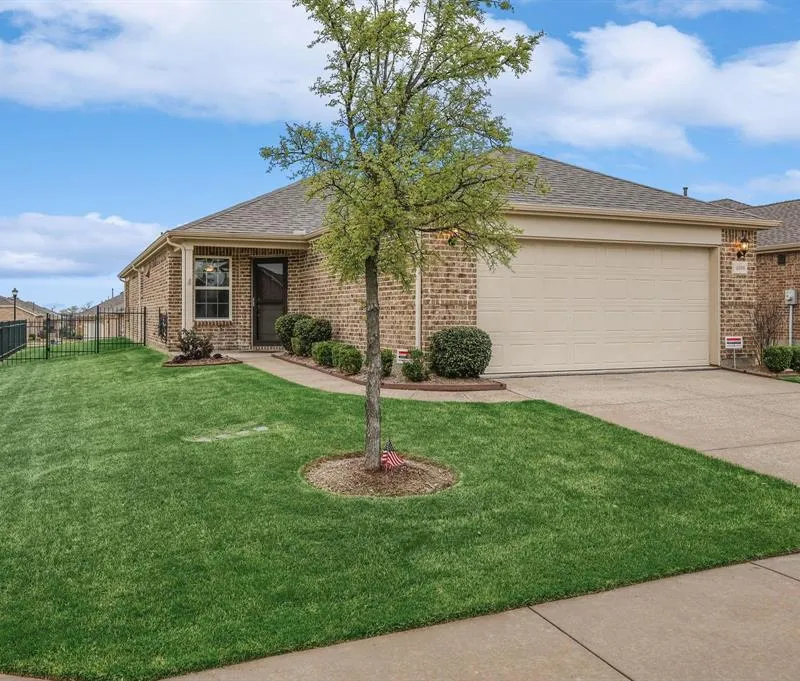 1898 Beachside Drive, Frisco TX 75036