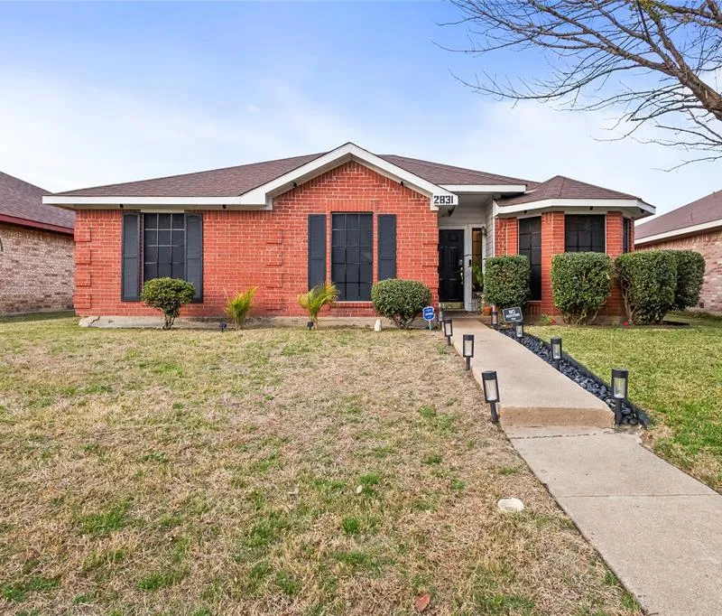 2831 Saint Johns Avenue, Lancaster TX 75146