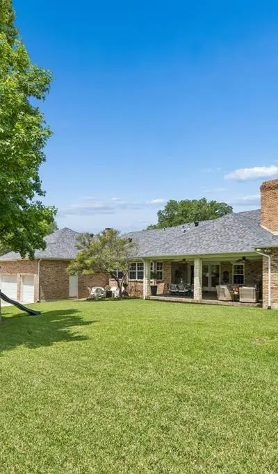 6828 Meadowcreek Drive, Dallas TX 75254 - Photo 2