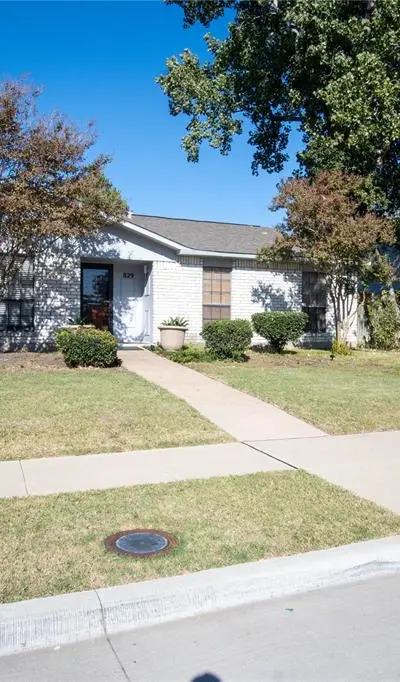 829 Cambridge Drive, Plano TX 75023 - Photo 3