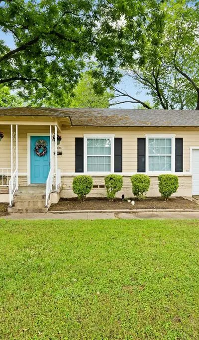 1804 Stewart Drive, Arlington TX 76013 - Photo 2