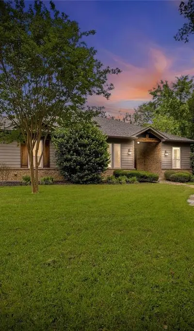 6247 Malvey Avenue, Fort Worth TX 76116 - Photo 2