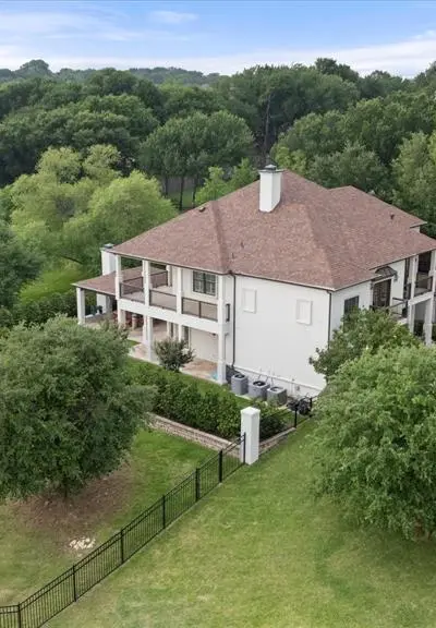 8924 Waterchase Circle, Fort Worth TX 76120