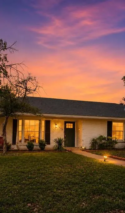 1906 Surrey Circle, Grand Prairie TX 75050