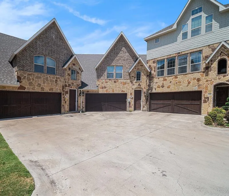 7104 Rose Quartz Court, Fort Worth TX 76132