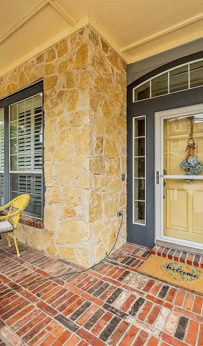 2215 Red Hawk Lane, Euless TX 76039 - Photo 4