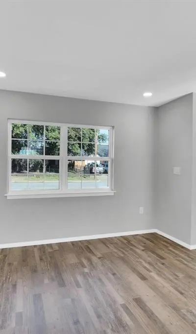 3450 Silverhill Drive, Dallas TX 75241 - Photo 2