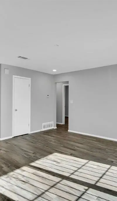 3450 Silverhill Drive, Dallas TX 75241 - Photo 4