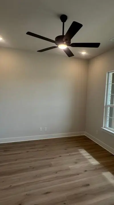 709 Water Side Drive, Van Alstyne TX 75495 - Photo 5