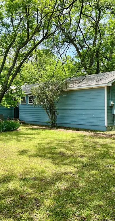 200 Dallas Street, Nocona TX 76255 - Photo 4