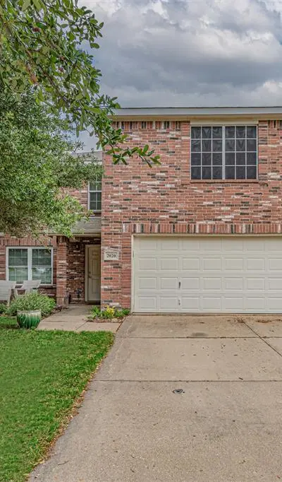 2020 Wellington Point, Heartland TX 75126