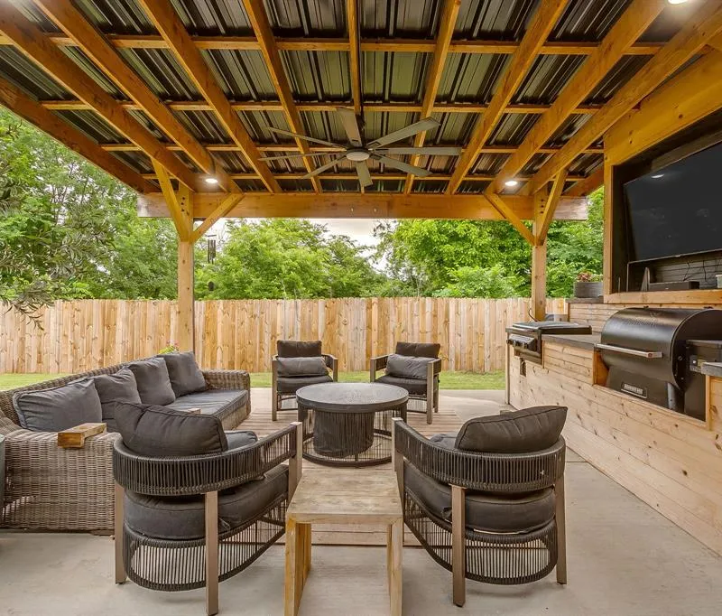 210 Willow Creek Drive, Weatherford TX 76085