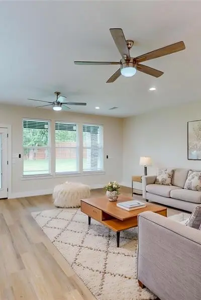 1625 Avenue D, Grand Prairie TX 75051 - Photo 5