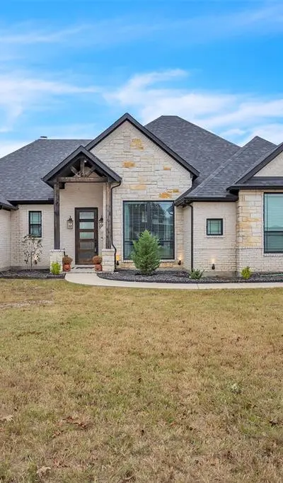 2044 Eastfield Drive, Wills Point TX 75169 - Photo 2