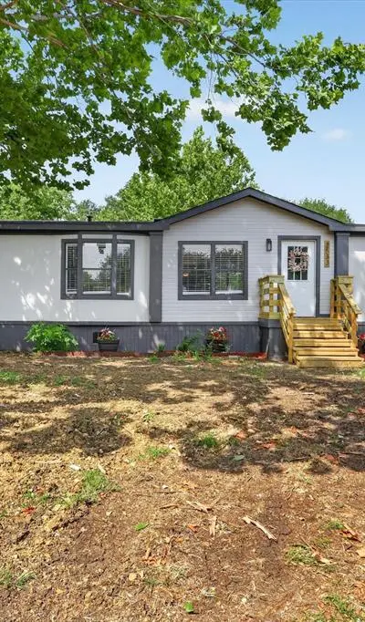 2533 Tommys Court, Alvarado TX 76009