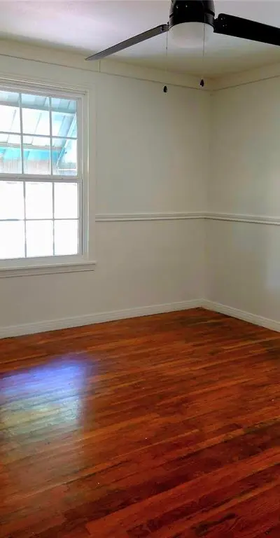 200 S Preston Street, Wolfe City TX 75496 - Photo 5