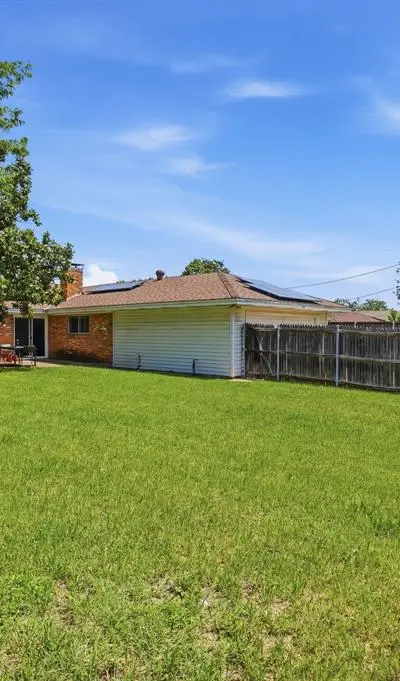 1910 Dancliff Drive, Dallas TX 75224 - Photo 3