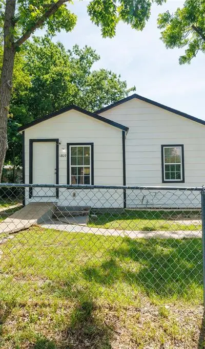 1809 Birdell Street, Fort Worth TX 76105