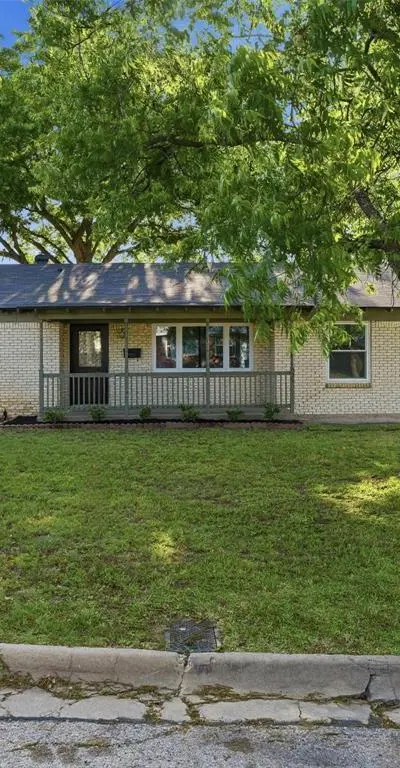 825 Lee Drive, Bedford TX 76022
